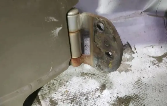 Honda CR-V Tailgate/trunk/boot hinge