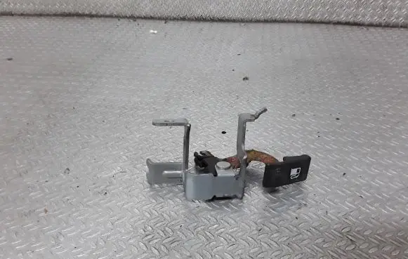 Subaru Forester SH Fuel cap release pull handle 
