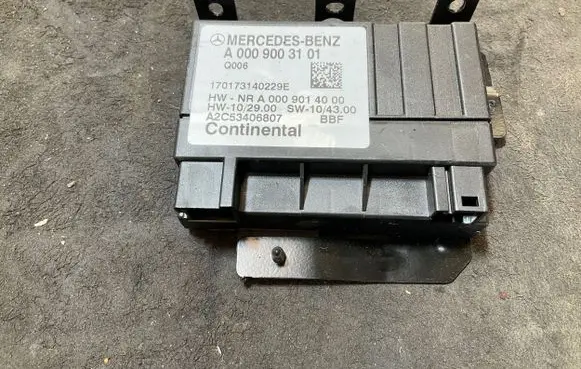 Mercedes-Benz Sprinter W906 Fuel injection pump control unit/module A0009003101 A2C53406807 A0009014000