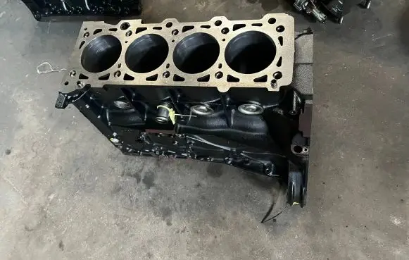 Mercedes-Benz ML W164 Engine block 651960