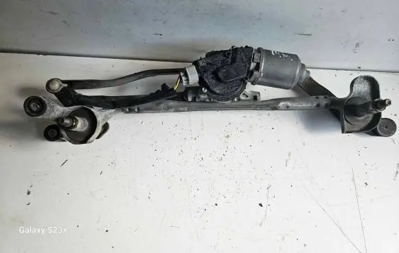Mazda 5 Front wiper linkage and motor 1593000603