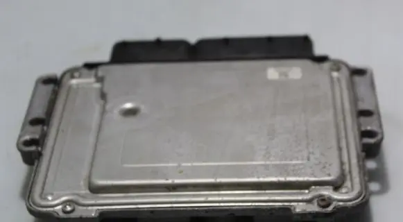 KIA Ceed Engine control unit/module 0281013399