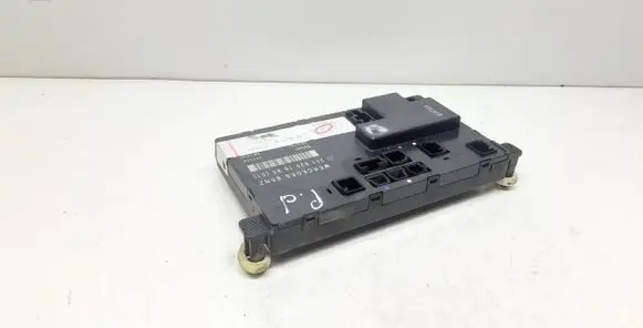 Mercedes-Benz E W211 Door control unit/module 2118201685