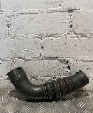 Intercooler hose/pipe