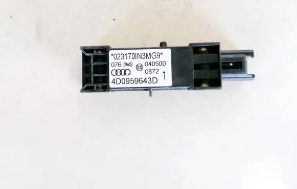 Audi A8 S8 D2 4D Airbag deployment crash/impact sensor 4d0959643d 023170in3mg9