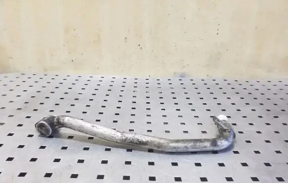 Volkswagen Touareg II Engine coolant pipe/hose 059121075DJ