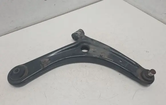 Citroen C-Crosser Front lower control arm/wishbone