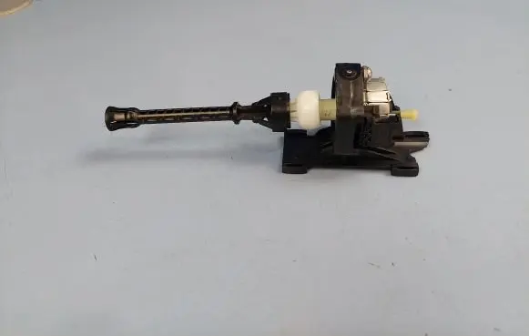 BMW X5 F15 Headlight level adjustment motor 7046049 1301330071