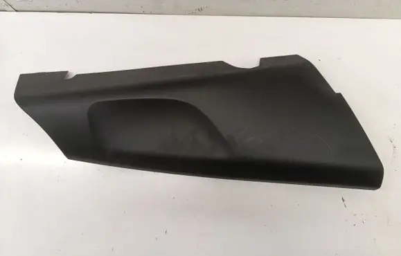 Polestar 2 (C) pillar trim 31651896