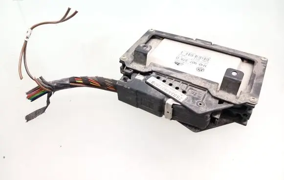 Volkswagen PASSAT B4 ABS control unit/module 1H0907379D