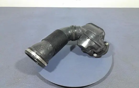Volkswagen T-Roc Intake resonator 05E129654R