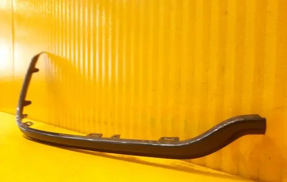 Audi A3 S3 8V Front bumper splitter molding 8V3853506