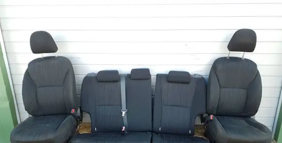 Seat set