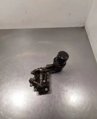 Subaru Impreza III Oil filter mounting bracket