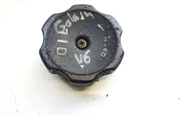 Volkswagen Golf IV Oil filler cap 