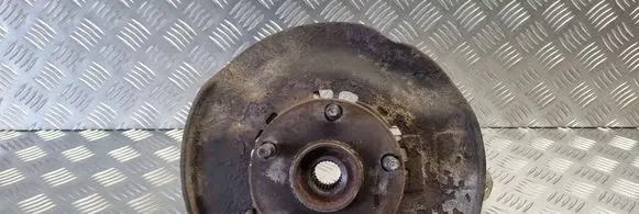 Toyota RAV 4 (XA20) Front wheel hub spindle knuckle