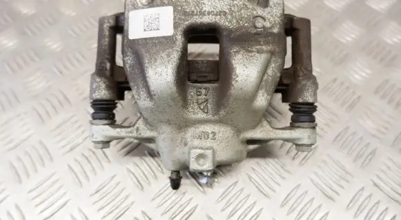 Toyota Yaris Cross Front brake caliper 4775002490 4772209260