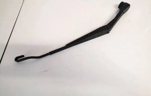 Mitsubishi Pajero Sport I Front wiper blade arm