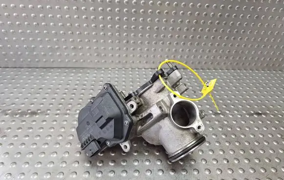Land Rover Evoque I EGR valve G4D3-5H273-BB