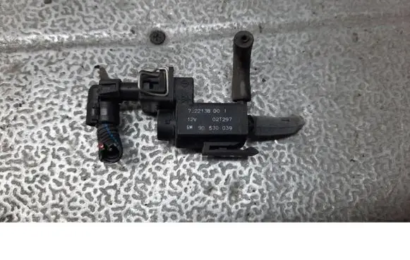Opel Zafira A Vacuum valve 