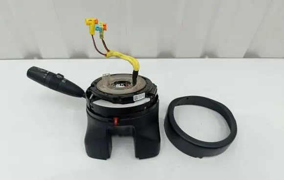 Dodge Durango Airbag slip ring squib (SRS ring) 105072480