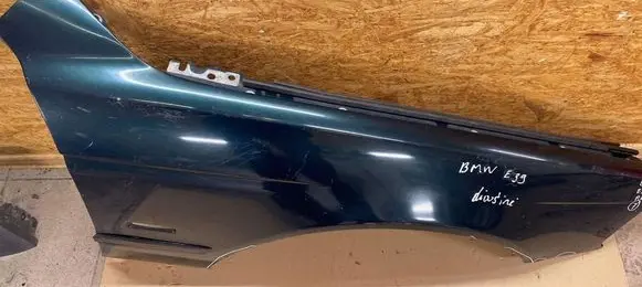 BMW 5 E39 Fender