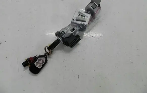 Ford Focus C-MAX Ignition lock 
