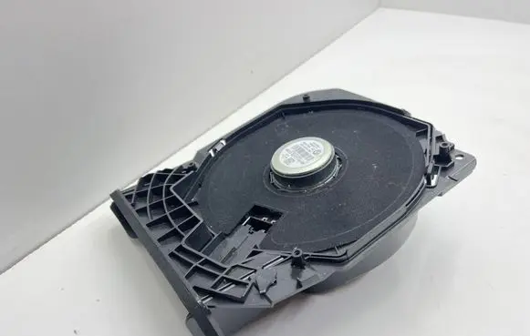BMW 4 F32 F33 Subwoofer speaker 9210148