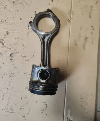 Audi A4 S4 B6 8E 8H Piston with connecting rod 059J