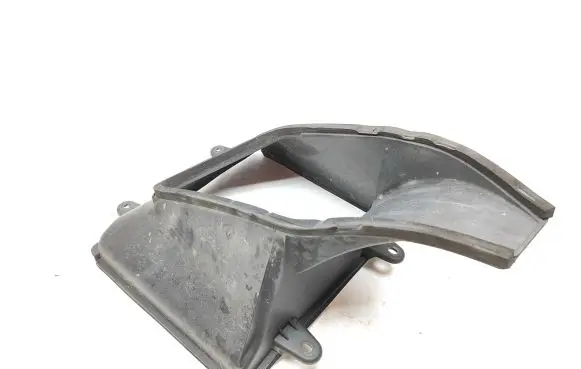 Maserati Levante Intercooler air channel guide 4070078300NT TSP15115