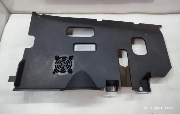 BMW X5 E70 Dashboard lower bottom trim panel 7161792