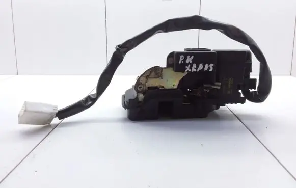 Mazda Xedos 9 Coupe door lock (next to the handle) 1528007140