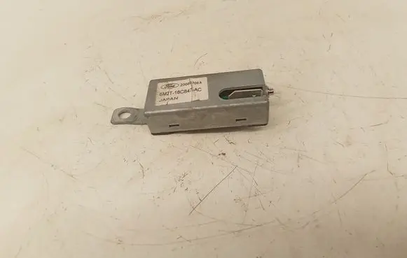 Ford S-MAX Aerial antenna amplifier 6M2T18C847AC 20060706A