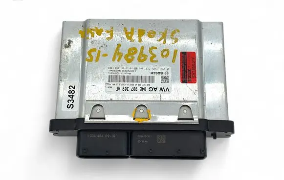 Volkswagen Golf VII Engine control unit/module 04E907309AF 0261S09531