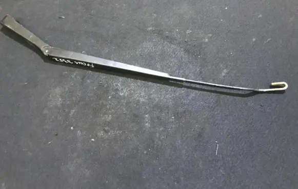 Ford Focus Front wiper blade arm xs4117527aa