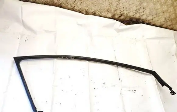 Toyota Avensis T270 Other front door trim element 6766405010 67664-05010