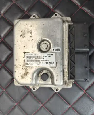 Opel Combo D Engine control unit/module 55279658 BC0156945B