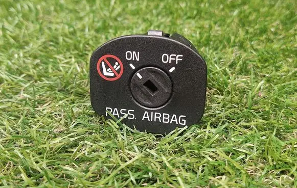Volvo XC60 Passenger airbag on/off switch 30795214