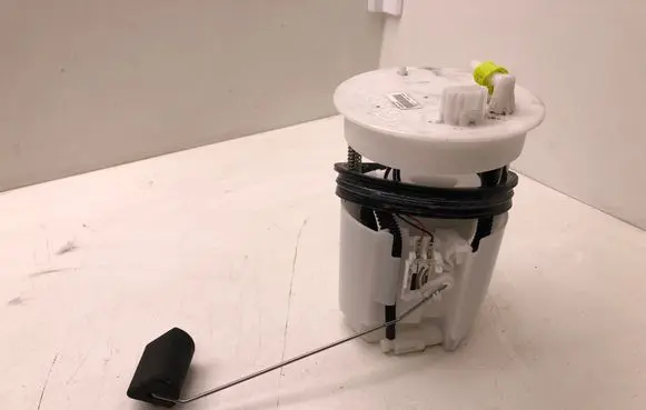Mazda 3 III In-tank fuel pump PE201335X