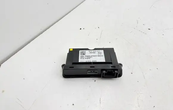 Tesla Model S Tailgate/trunk control unit/module 100751100A 20158440 A0752G01J