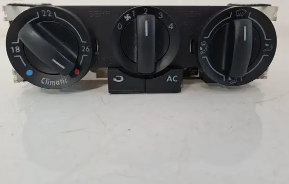 Volkswagen Fox Climate control unit 6Q0820045G