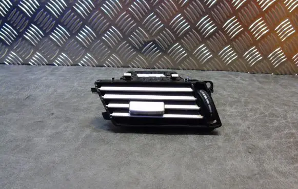 Mercedes-Benz E W212 Dashboard air vent grill cover trim A2128302654