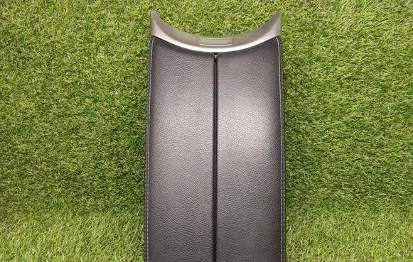 Mercedes-Benz C W205 Armrest 2056808804 1271362
