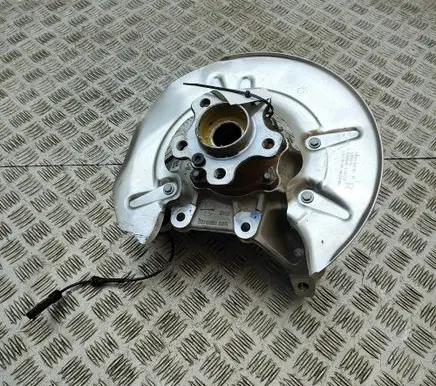 BMW X6 G06 Rear wheel hub 6876654