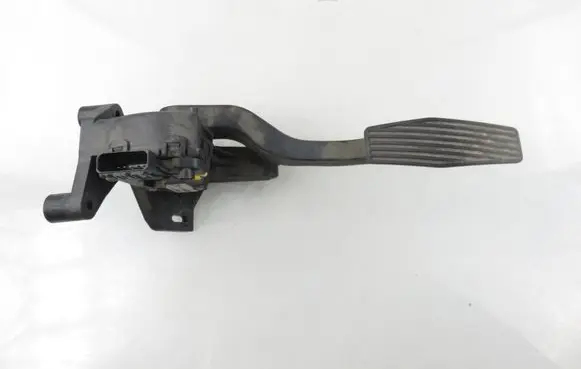 Opel Meriva A Accelerator throttle pedal 6PV00811002 93335443DA