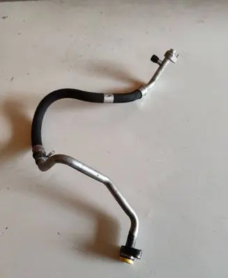 Mercedes-Benz S W222 Engine coolant pipe/hose A2228303316