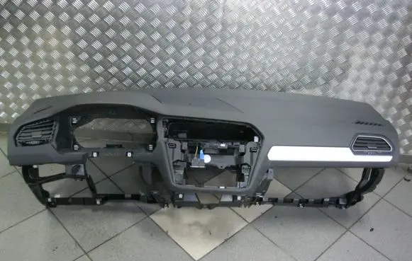 Volkswagen Tiguan Dashboard