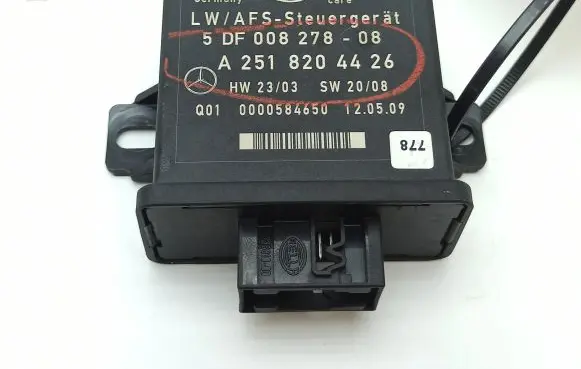 Mercedes-Benz R W251 Light module LCM A2518204426 5DF00827808