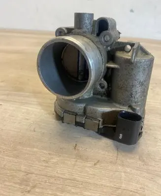 Ford Fiesta Throttle valve 8a6g9f911ab