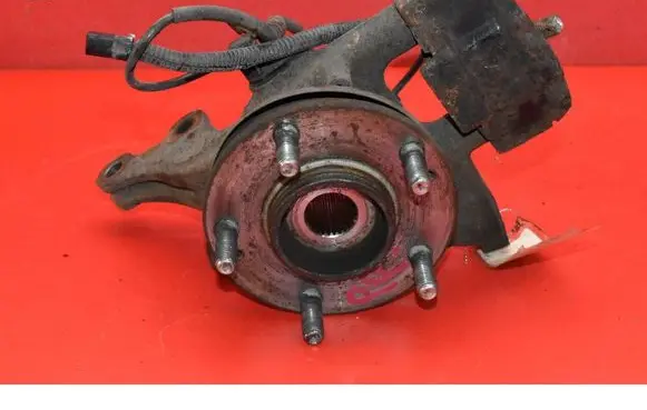 Hyundai i30 Front wheel hub spindle knuckle